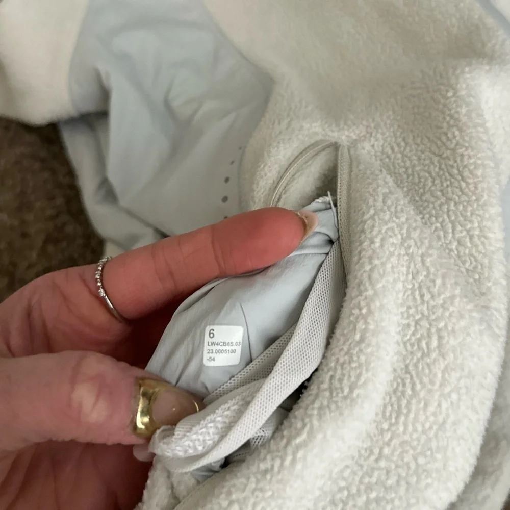 Lululemon Fleece Lined Running Jacket - Picture 6 of 7